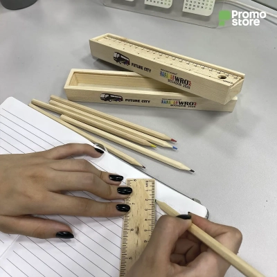 Set De Madera (Lápices De Colores)